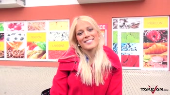 Blonde IQ Test - Sweet Cat