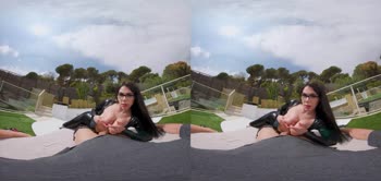 Baroness of Desire: Busty Valentina Nappi in VR Cosplay XXX