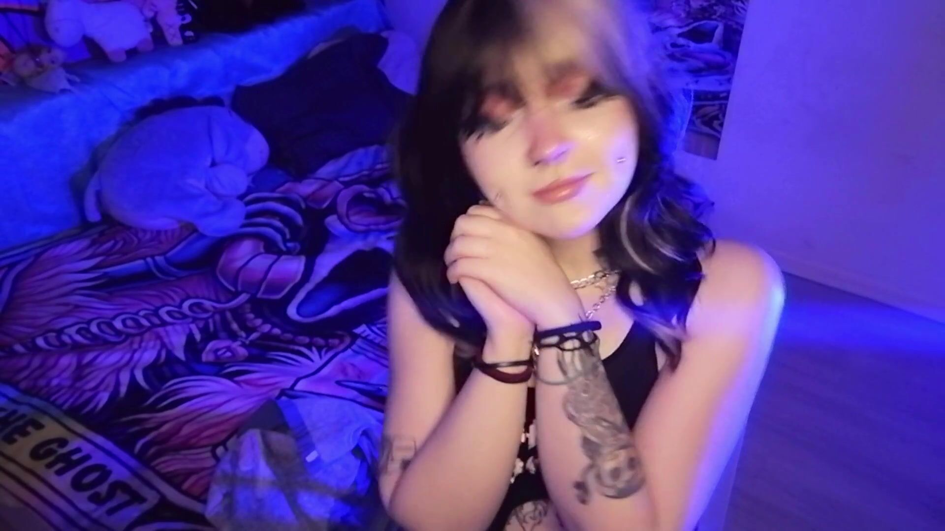 M3treSluggy, Goth/E-girl really wants you to Fuck her