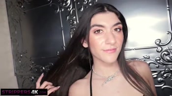 Slutty Stripper's Wet Cunt Works Her Client's Pole