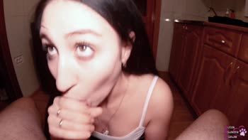 Black Lynn's Kitchen Kiss - Sizzling POV Blowjob & Cum Swallow