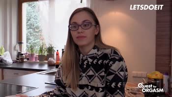Selvaggia Babe's Steamy Solo Quest for Orgasm
