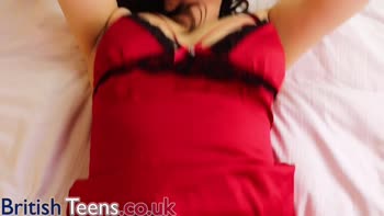 Brit Teen (18+) Seduces Stranger for Steamy British Fuck