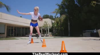 Iris Rose's Rousing Football Frenzy: Busty Blonde Gargles On Balls