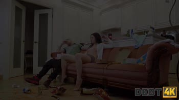 Debt Collector's Dilemma: Unplanned Anal Fun with Kennia Lex