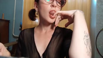 HellENXxOo's Sizzling Solo: Teasing Cigarette Fumes & Nipple Piercing