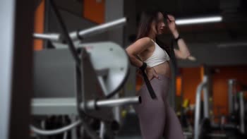 Fast Gym Pickup: Fitness Model DianaWellness's Raunchy Workout Tryst