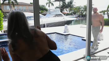 MILF's Threesome : Cum-Filled Doggy Style