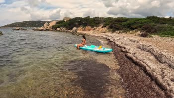 Kadavak's Beach Babe Shows Off Her Juicy Body & Orgasm