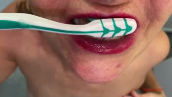 Stepmom's Fresh Sperm Load Swallows - Ladyloveyoung60