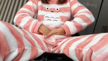 HotiMary's Pajama Perfection: Petite Babe's Masturbatory Orgasm