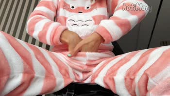 HotiMary's Pajama Perfection: Petite Babe's Masturbatory Orgasm