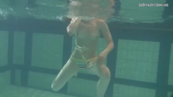 Barbara's Russian Watershow: Sizzling Underwater Seduction