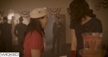 Seth Gamble Fucks Jane Wilde & Alexis Tae in a Sizzling 1940s Threesome