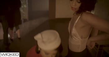 Seth Gamble Fucks Jane Wilde & Alexis Tae in a Sizzling 1940s Threesome