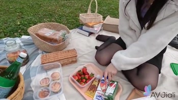 Li Er's Delectable Date: Intimate POV Moments in Uncensored Bliss