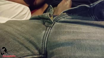 SriLankaHotSex: Outdoor Fun with GF in Sri Lankan Film Hall