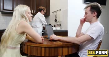 Be's Step Brother Seduction: Sucking & Riding Her Sister