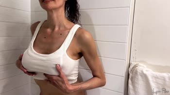 Lyna Fleur's Steamy Shower Reveal: Flawless Medium Tits in White