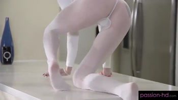 Shrooms Q Rips Open Her Stockings And Spreads Wide