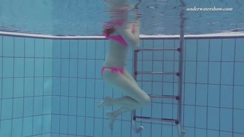 Lera's Underwater Delight: Teen (18+) Babe in Big Tits Splash