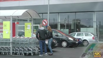 HUNT4K. How I bought young pussy during my casual shopping