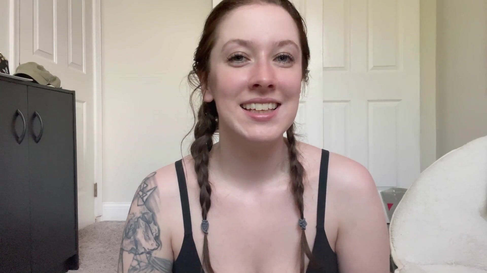 (Full Video!!) Drooling, Squirting & Fingering my Tight Ass