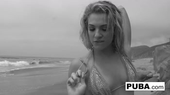 Dahlia Sky's Sultry Solo: Beachside Squirting Bliss