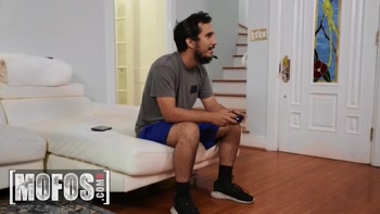 MOFOS - Quinn Waters Is Shocked By Her Son’s Friend’s Size And Satisfy Her Curiosity