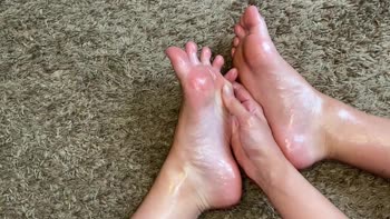 Footivities' Oily Massage Delight