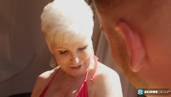 Bikini MILF's Blazing Blow Job Ends in a Sizzling Cum Shot