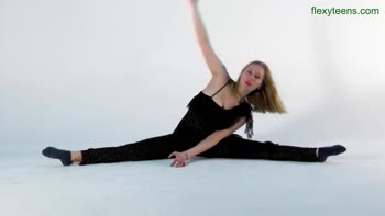 Sofya's Flexi Fantasy: Stretching Legs & Revealing Perfection