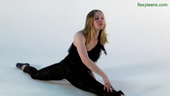 Sofya's Flexi Fantasy: Stretching Legs & Revealing Perfection