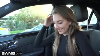 Jessie Wylde's Sizzling POV Blowjob in Public