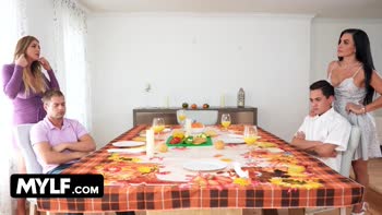 Juan El Caballo Loco - Stepson's Thanksgiving Wish: Four Mommies and a Foursome