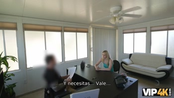 VIP4K. La bailarina de striptease no puede pagar el alquiler, así que ¿por