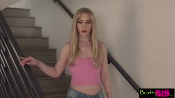 Step Sister Wants To Watch - S18:E3