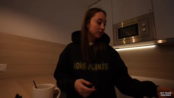 Pretty Mary & Hot Pearl's Sizzling Couple Sex - Top Pornstars of 2023