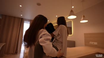 Pretty Mary & Hot Pearl's Sizzling Couple Sex - Top Pornstars of 2023