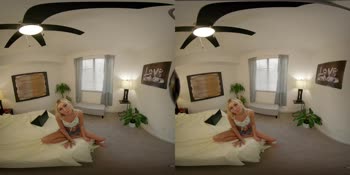 Chloe Temple's Sizzling Stepsister Secret: Tiny Blonde VR Seduction
