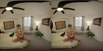 Chloe Temple's Sizzling Stepsister Secret: Tiny Blonde VR Seduction