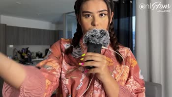 Vicoasmr's Colombian Kink: A Sensual Solo Massage