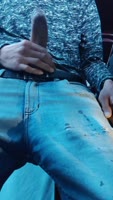 LatinoScogiendo Satisfies Himself at Work with Massive Cock