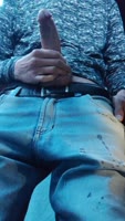 LatinoScogiendo Satisfies Himself at Work with Massive Cock