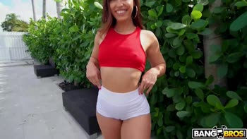 Kelsi Monroe's Swimsuit Sizzles in 10-Minute Bangbros Orgy with Natural Tits