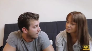 HUNT4K. Babe hat Sex für Geld um eine Nacht im Hotelzimmer zu bezahlen