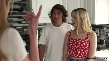 My Stepmom Wants to Join in - S15:e8