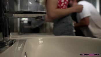 My Stepmom Wants to Join in - S15:e8