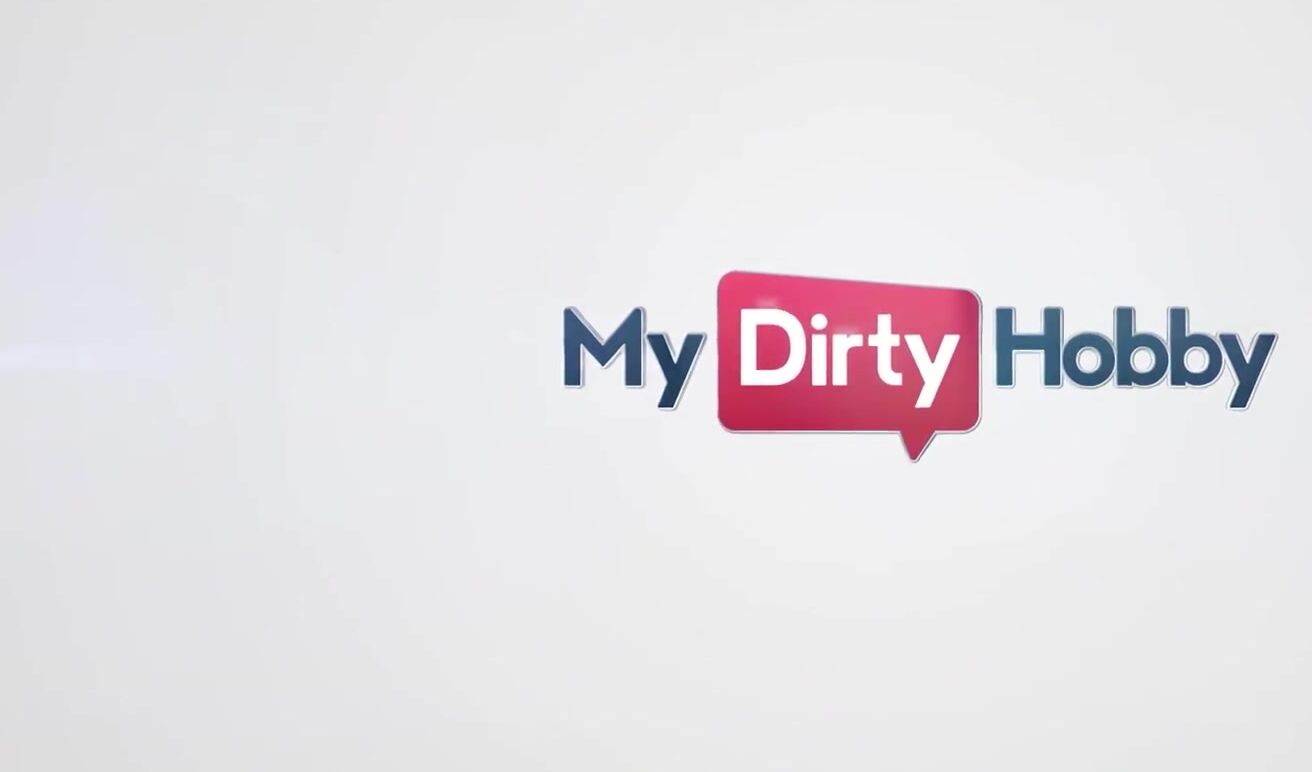 Kinky MILF Amateurs Humeyra_Ophelia & CatCoxx Share Big Thick Cock in Threesome - MyDirtyHobby