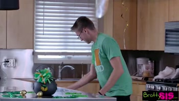 Step Sis Finds A Pot Of Gold And Her Brothers Dick